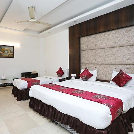 Hotel City Height - Delhi Ncr Id Not Accepted New Delhi Eksteriør bilde